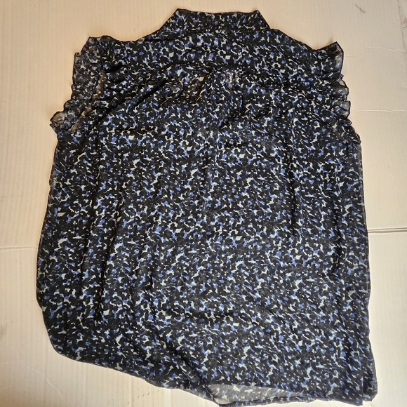 New York and Company Women Top Size Large - Picture 2 of 9